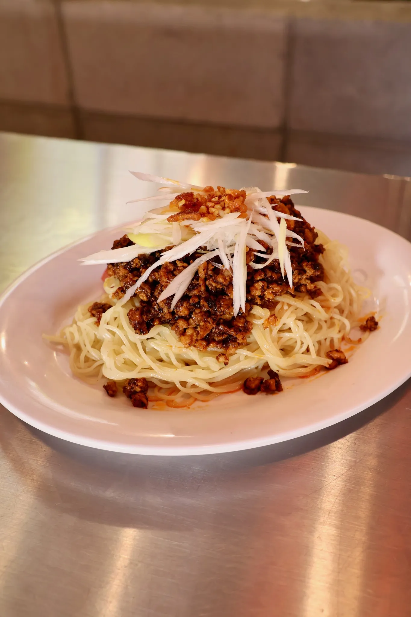 ジャージャー麺！こちらも食べ放題に含まれております🙌