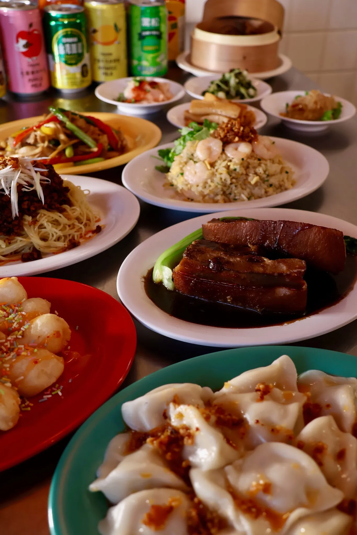 小籠包や餃子、台湾料理を丸ごと2,480円~食べ放題で楽しめ...