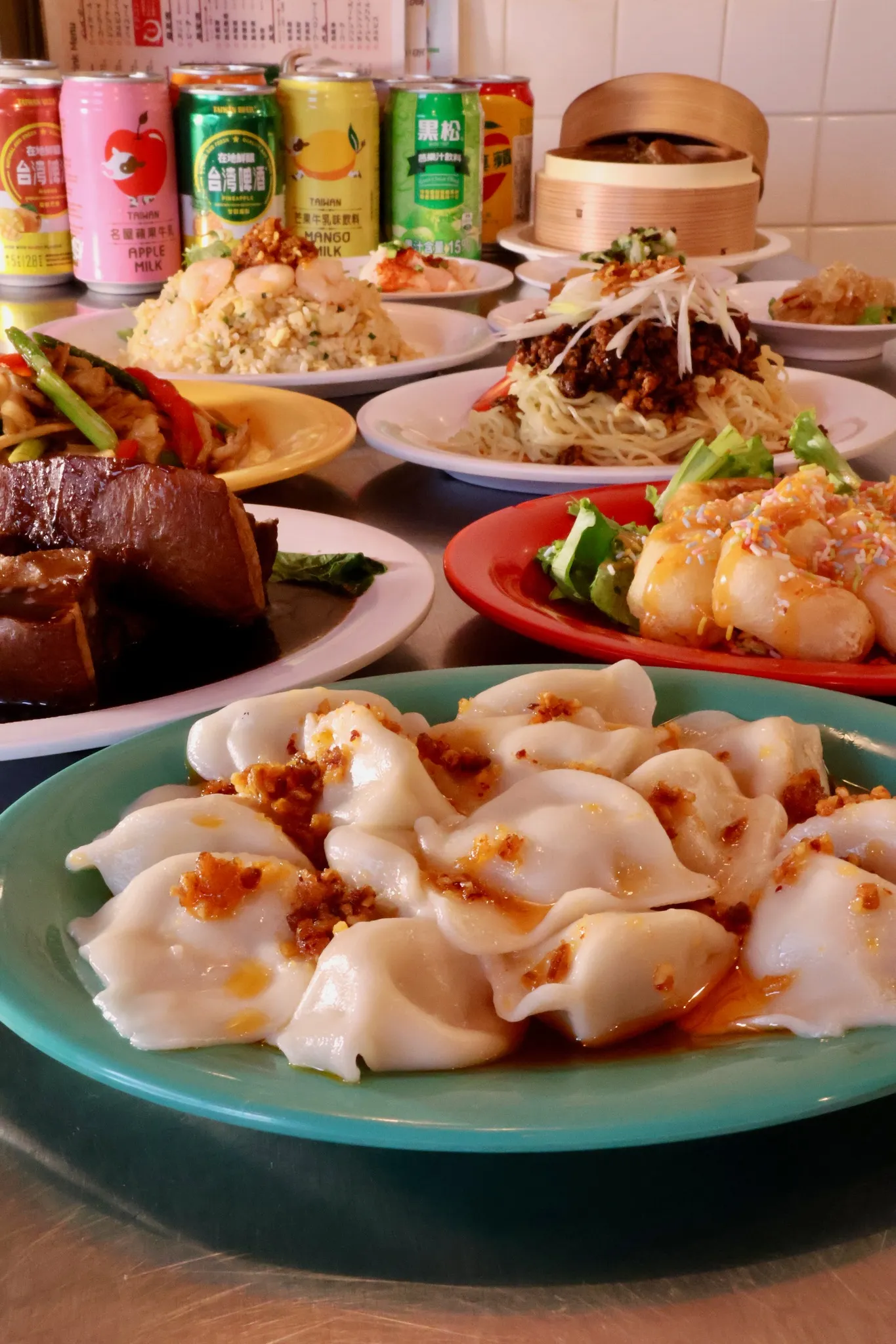 小籠包や餃子、台湾料理を丸ごと2,480円~食べ放題で楽しめ...